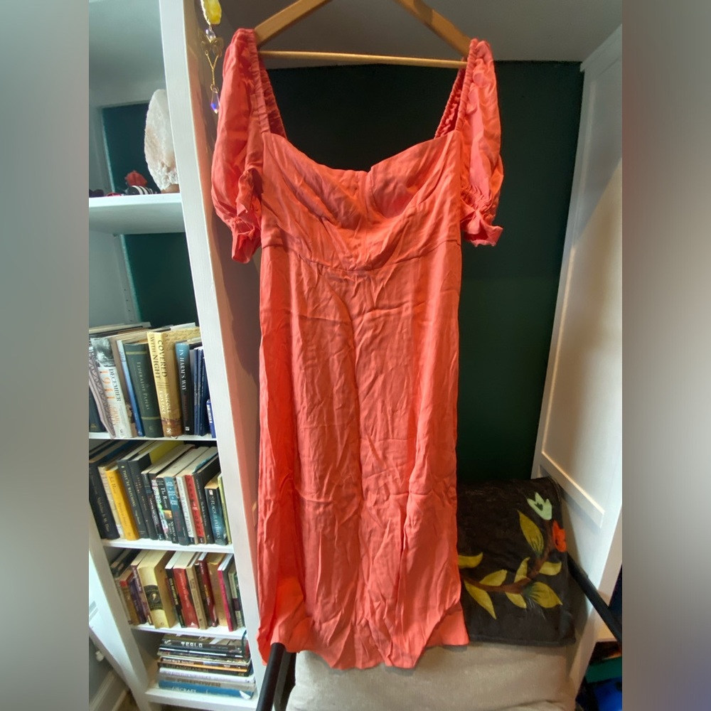 Puff sleeve midi dress
